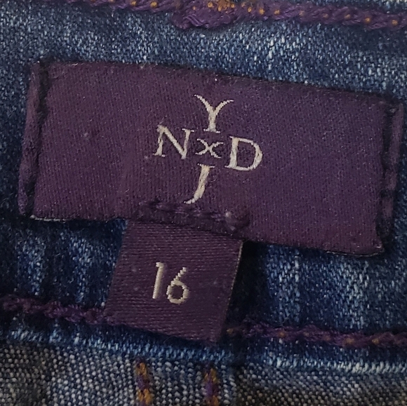 NYDJ Lift & Tuck Boot Cut Jeans High Rise Stretch Size 16 Medium Wash - Picture 6 of 16